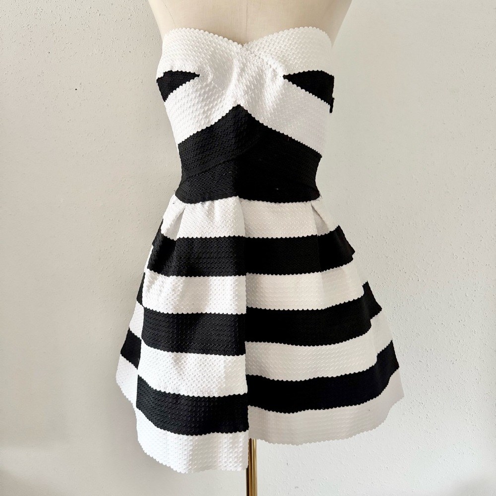 CHARLOTTE RUSSE Strapless Sweetheart Black/White A-Line Mini Dress Women's Large - Picture 2 of 7